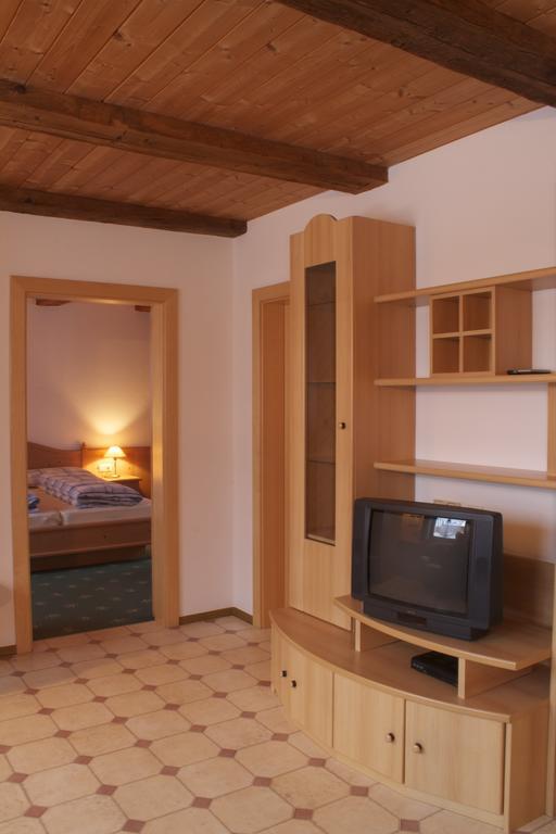 Lenzerhof Villa Lappago Room photo